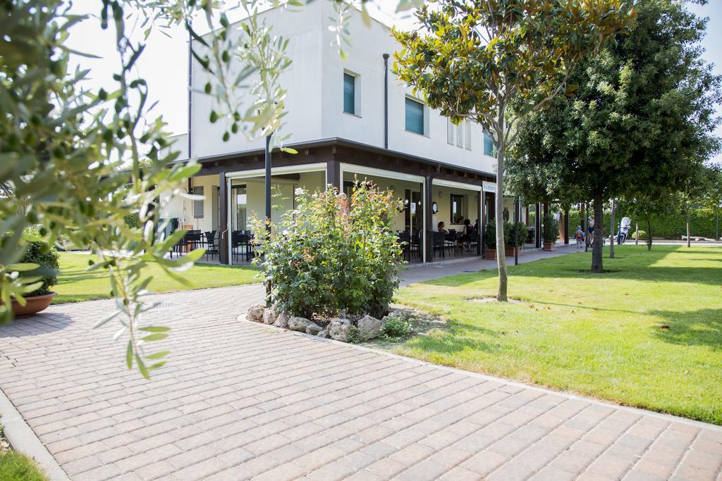 Residence Borgomare Albenga Exterior photo