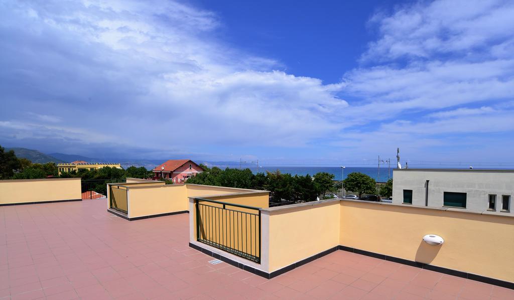 Residence Borgomare Albenga Exterior photo